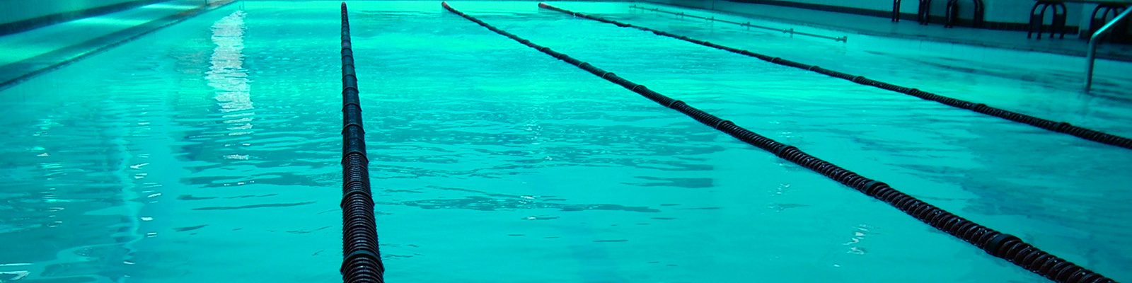 cropped-olympic-swimming-pool-2-1512954-1.jpg